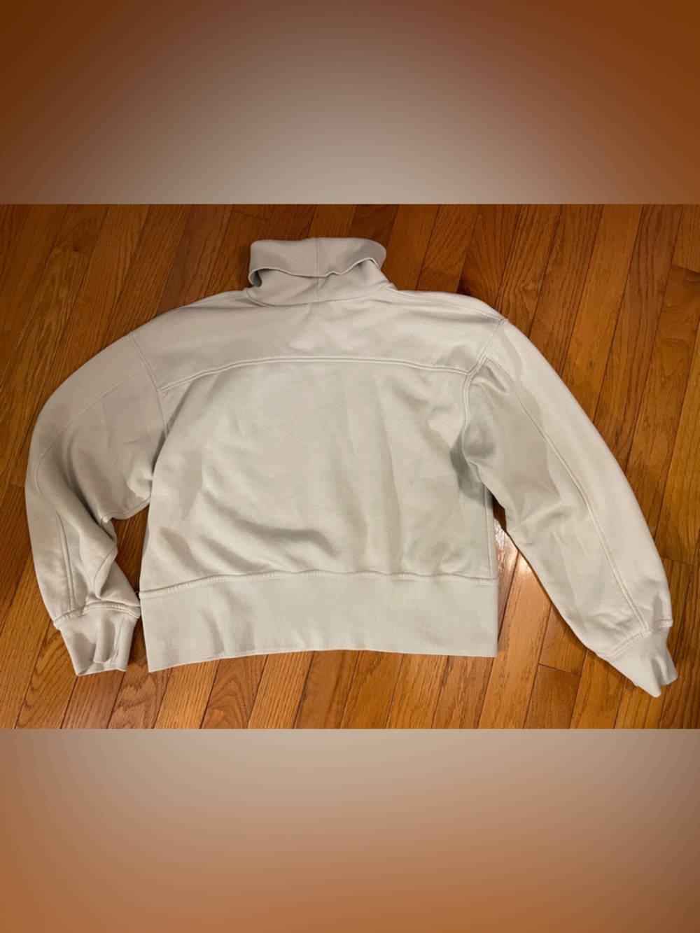 Zara Cream Turtleneck sweatshirt  size small - Picture 3 of 3